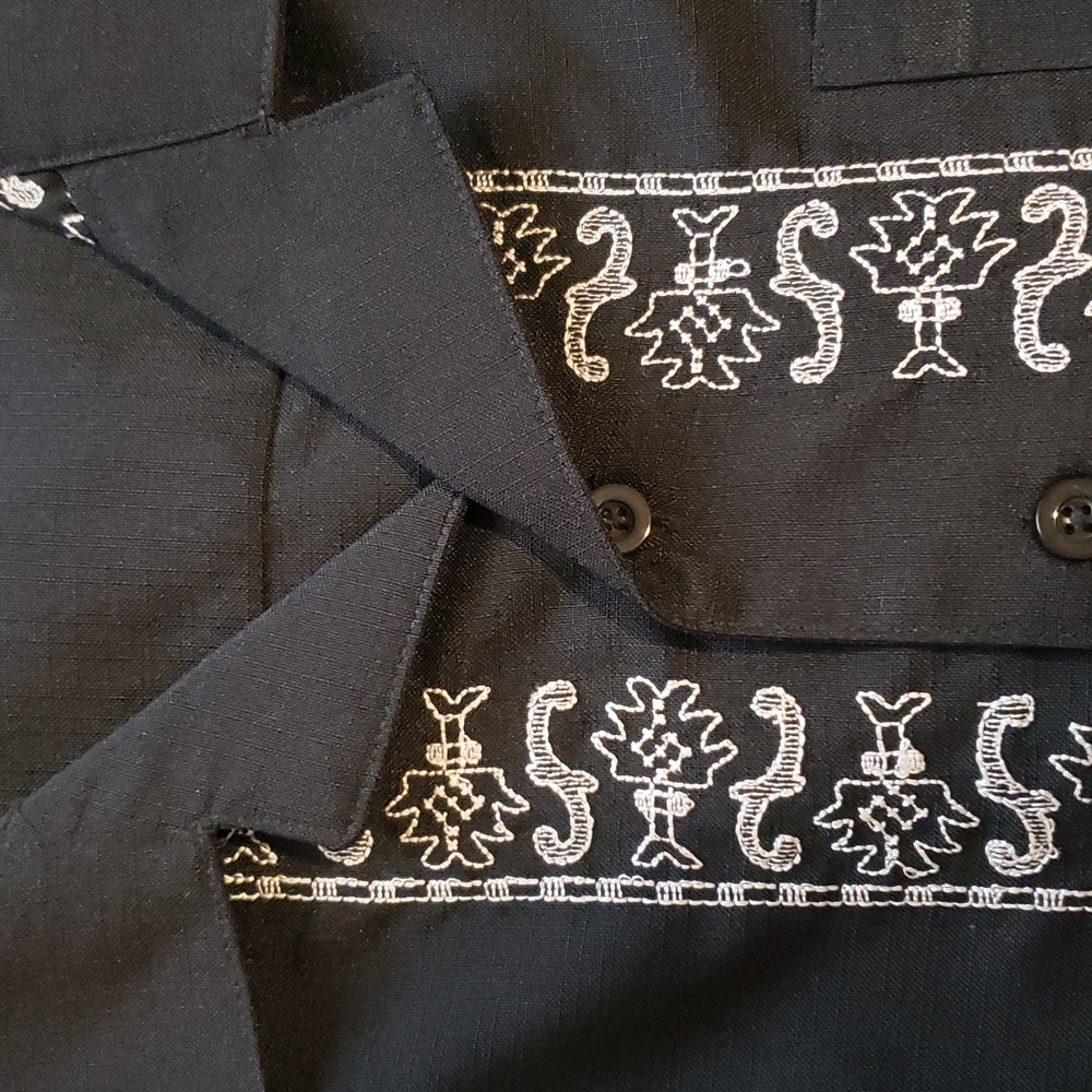Men's IRVINE PARK BLACK SHORT SLEEVE XL SHIRT W/WHITE EMBROIDERY BORDER